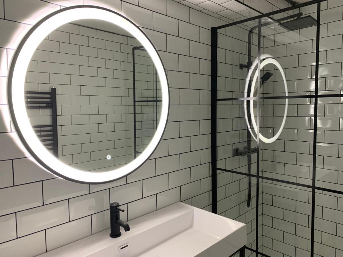Loft 11 Stunning Luxury Nyc Loft Style Interior Designed 2Bd Apartment Excellent City Centre Location Mezzanine Cinema Room Designer Furniture Amazing Space Douglas Kültér fotó