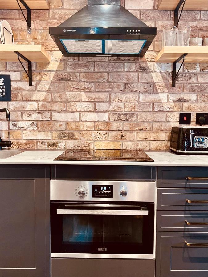 Loft 11 Stunning Luxury Nyc Loft Style Interior Designed 2Bd Apartment Excellent City Centre Location Mezzanine Cinema Room Designer Furniture Amazing Space Douglas Kültér fotó