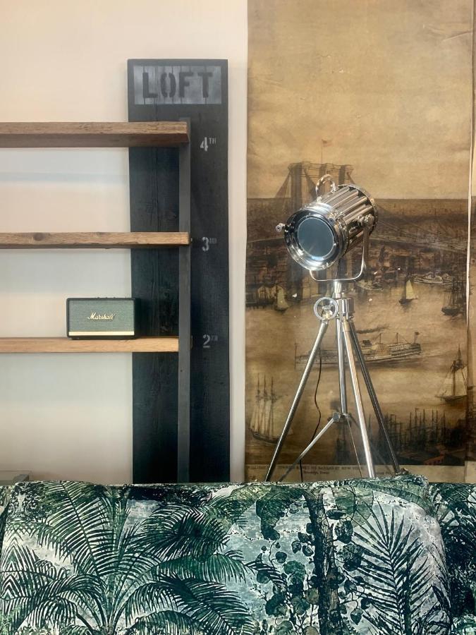 Loft 11 Stunning Luxury Nyc Loft Style Interior Designed 2Bd Apartment Excellent City Centre Location Mezzanine Cinema Room Designer Furniture Amazing Space Douglas Kültér fotó