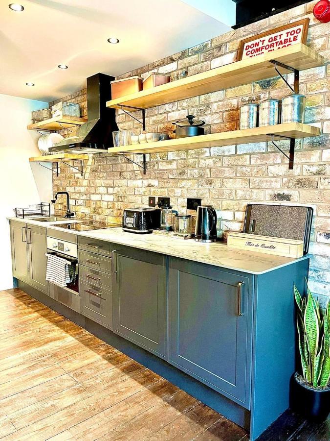 Loft 11 Stunning Luxury Nyc Loft Style Interior Designed 2Bd Apartment Excellent City Centre Location Mezzanine Cinema Room Designer Furniture Amazing Space Douglas Kültér fotó