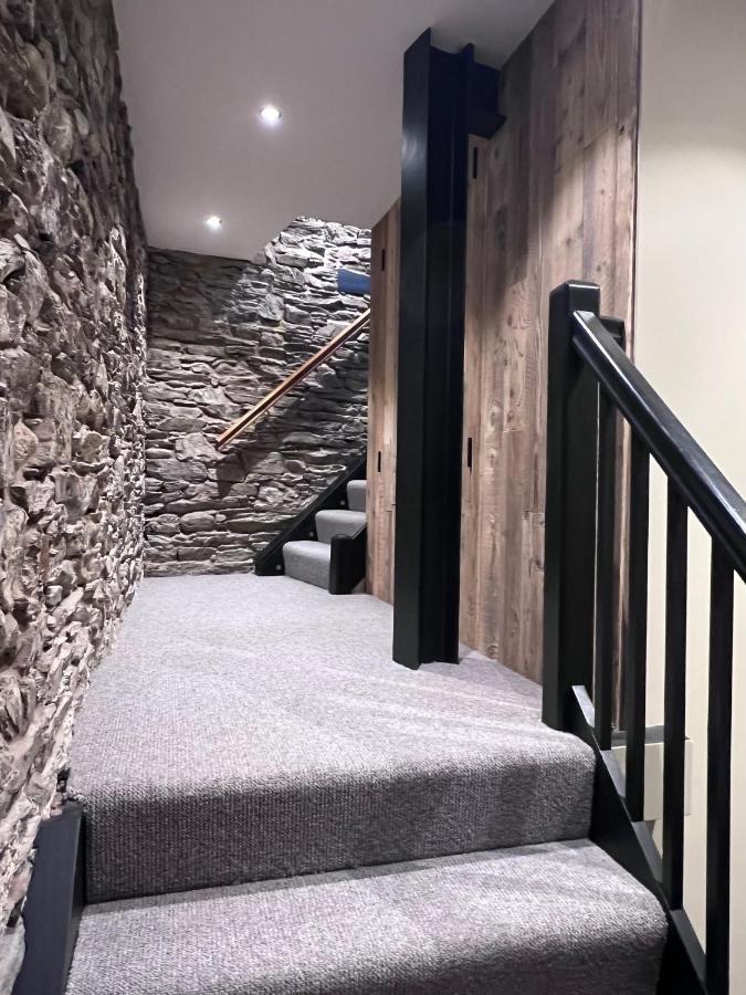 Loft 11 Stunning Luxury Nyc Loft Style Interior Designed 2Bd Apartment Excellent City Centre Location Mezzanine Cinema Room Designer Furniture Amazing Space Douglas Kültér fotó
